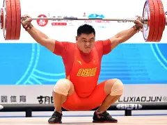 关于举重常规赛掀起高潮，江汉白虎队读秒扳平渝州天狼队，高压逼抢奏功——快速转换撕裂防线的信息